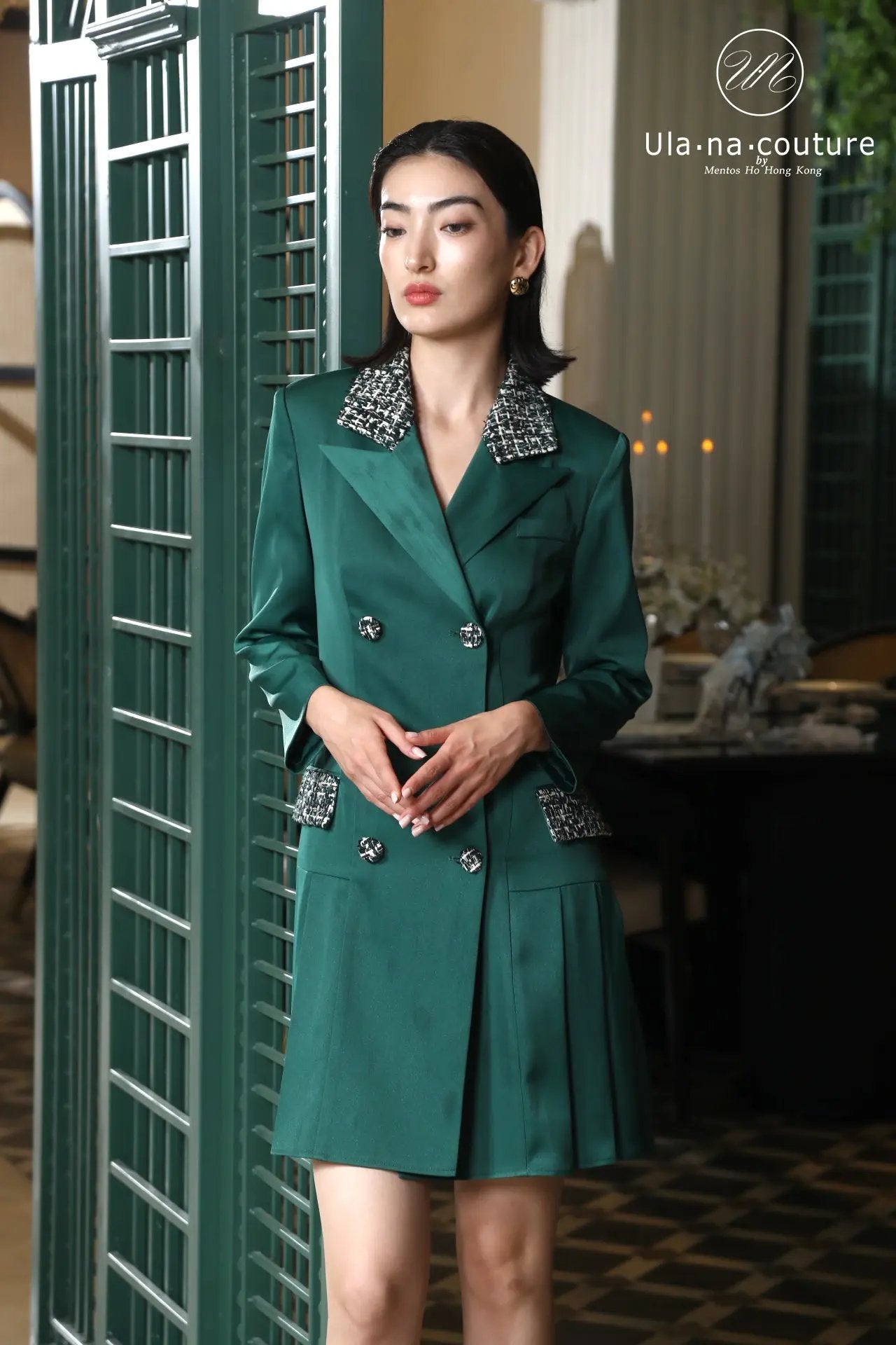 Temperament and design sense, commuting femininity, double breasted V-neck, slim fit suit skirt, dark green ULA