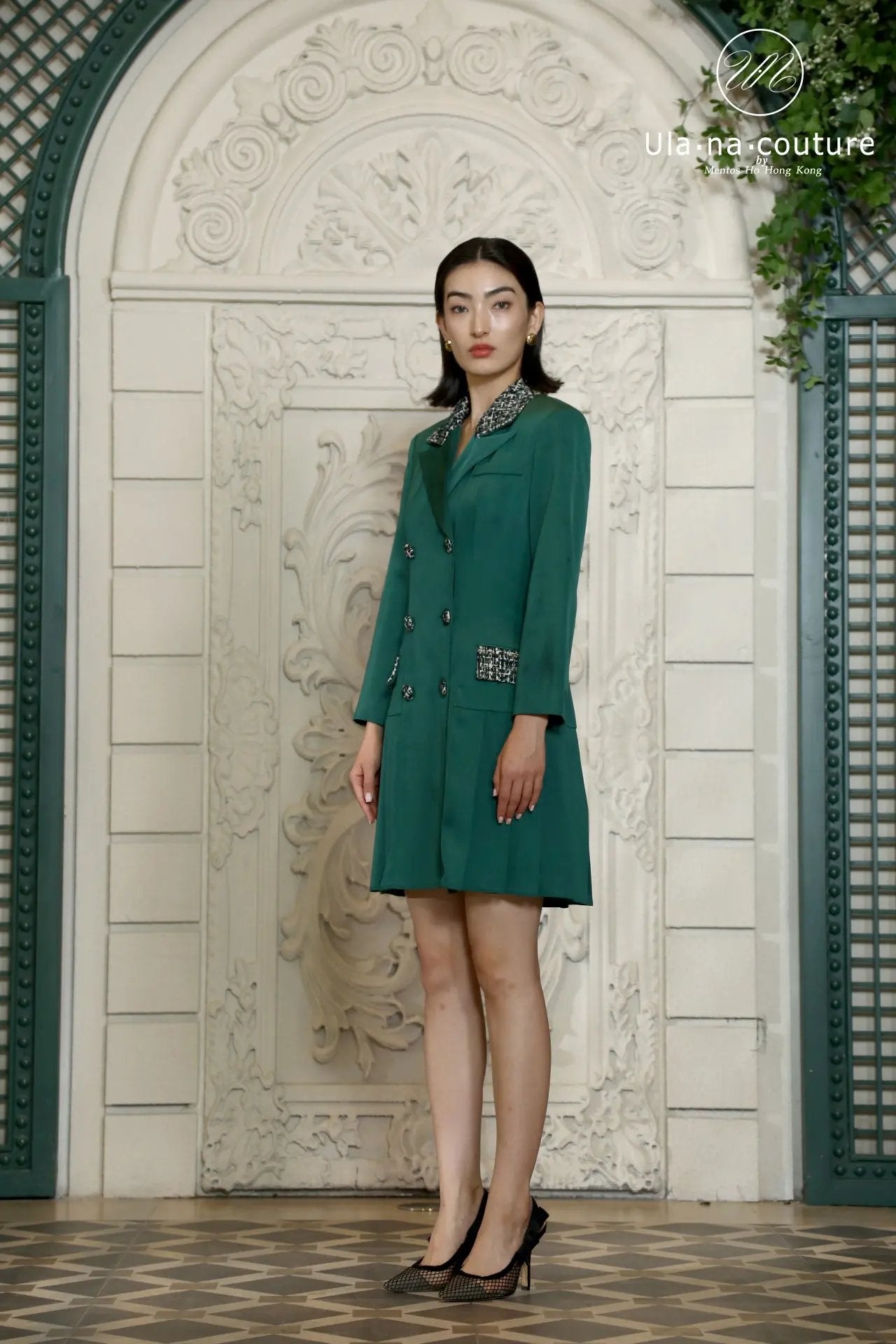 Temperament and design sense, commuting femininity, double breasted V-neck, slim fit suit skirt, dark green ULA