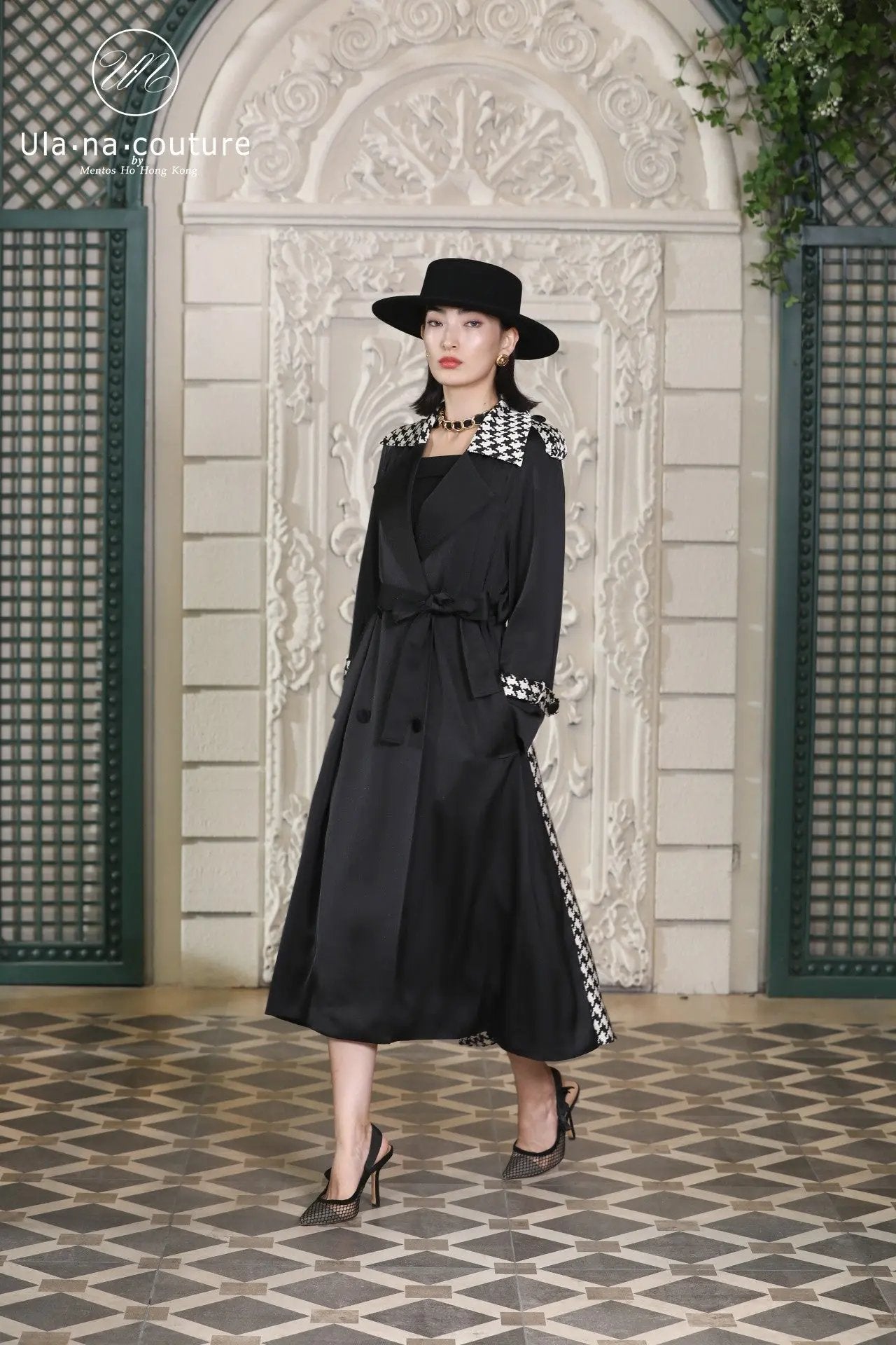 Waist tightening slimming sleeveless trench coat dress for women ULA