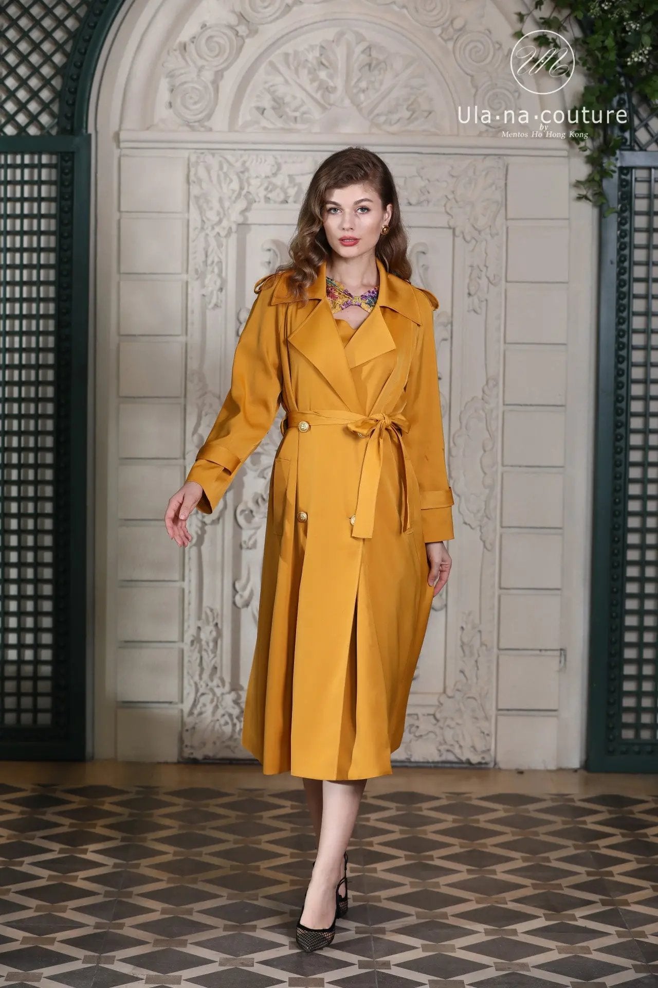This year's fashion trend is beautiful sets for women with a sense of luxury. Celebrity bottomed dresses, double-sided coats, two-piece sets ULA