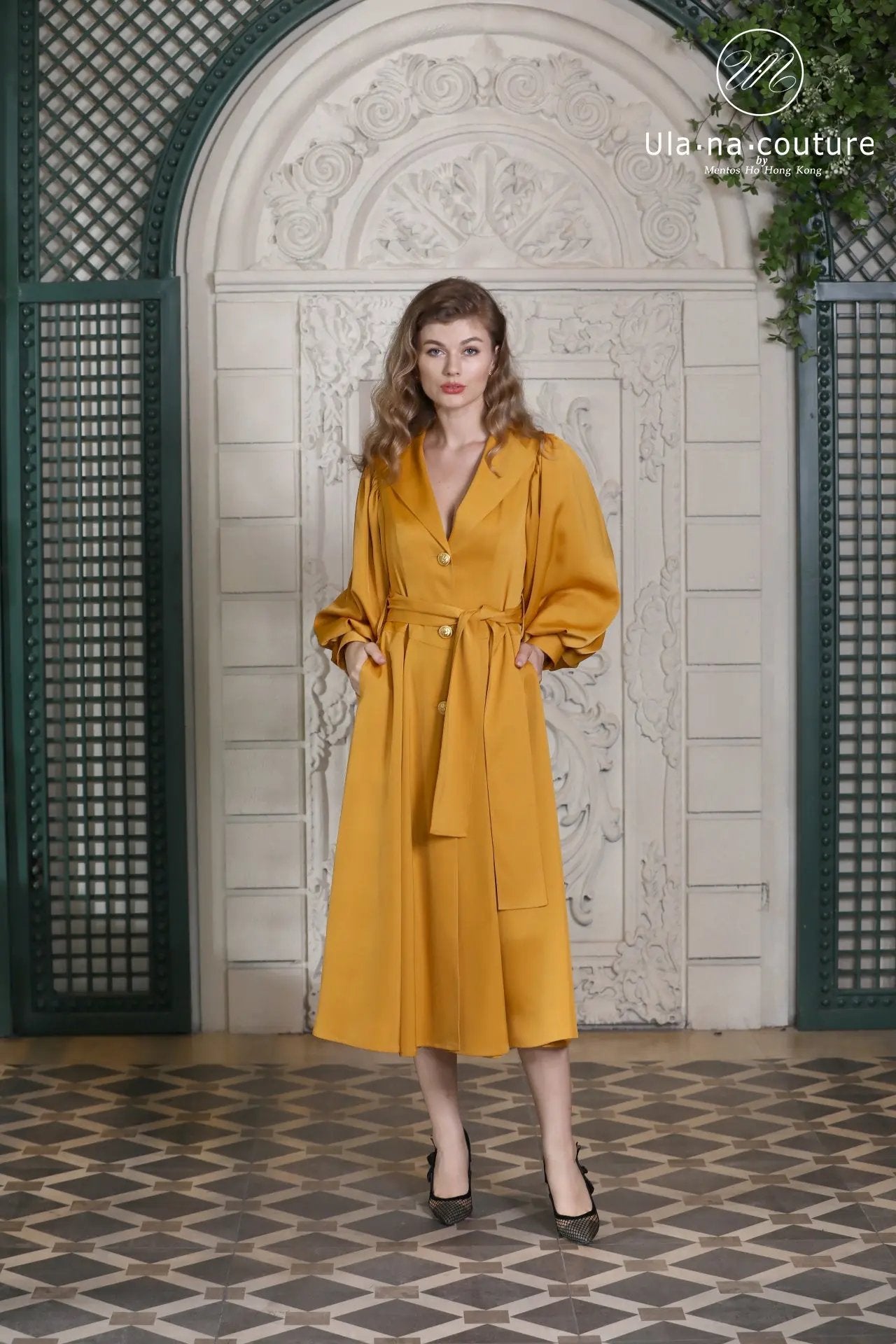 Waist tightening, slimming and dignified 9-quarter sleeve coat style women's dress ULA