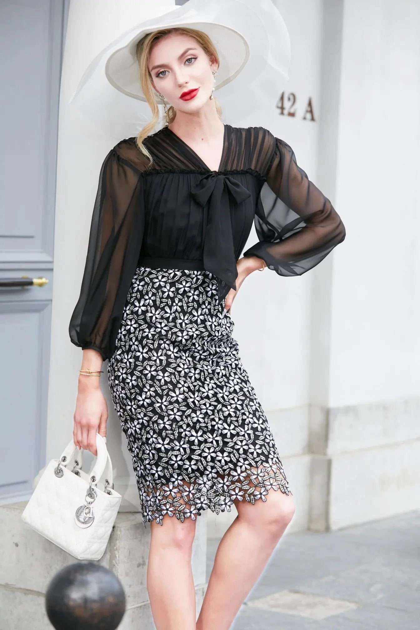 Chic Black and White Ensemble ULA