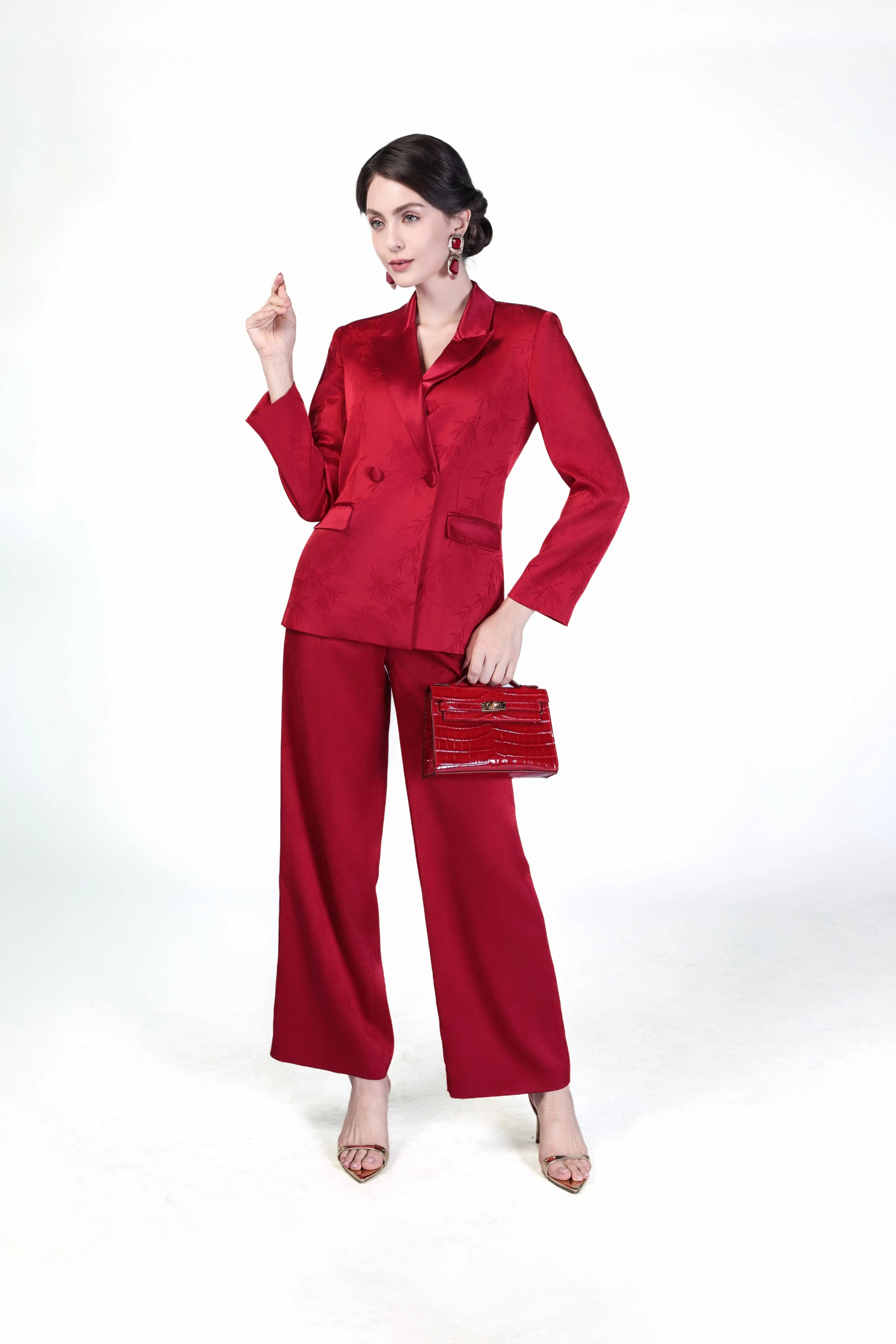 Vibrant Suit with Textured Jacket and Wide-Leg Pants ULA
