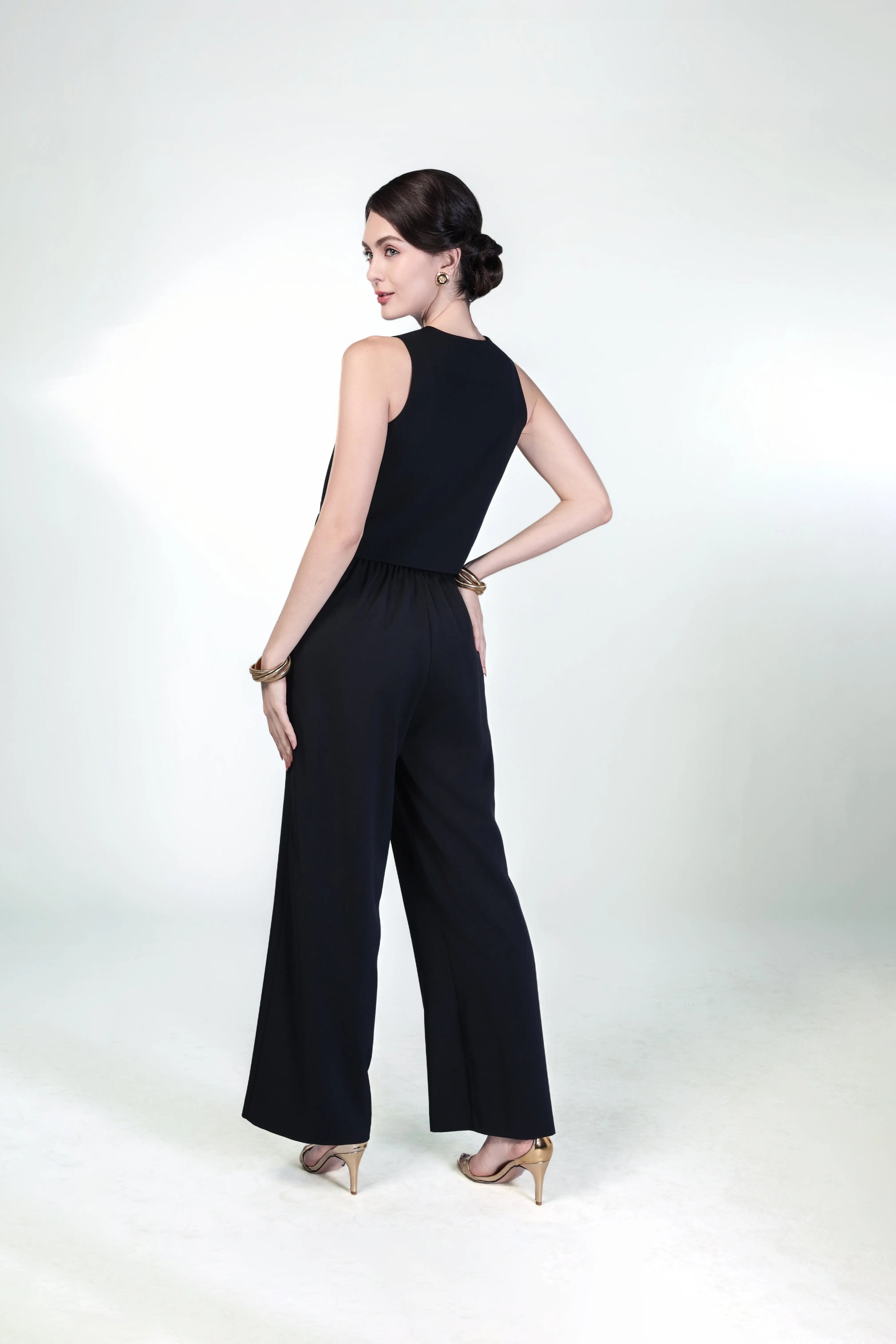 Chic Black Sleeveless Jumpsuit with Mesh Detail ULA