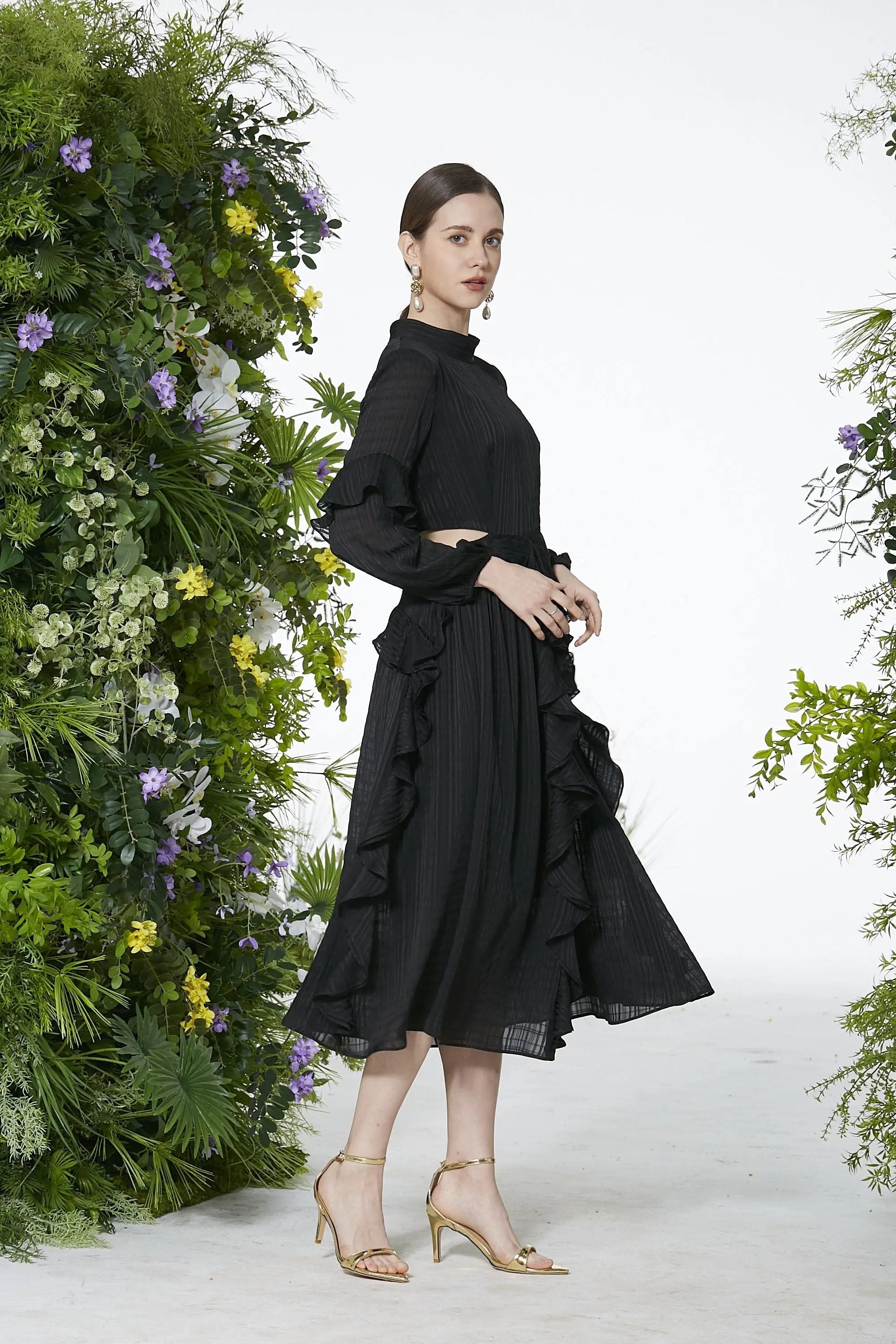 French Long-sleeved Pleated Waist-revealing Elegant Long Dress ULA