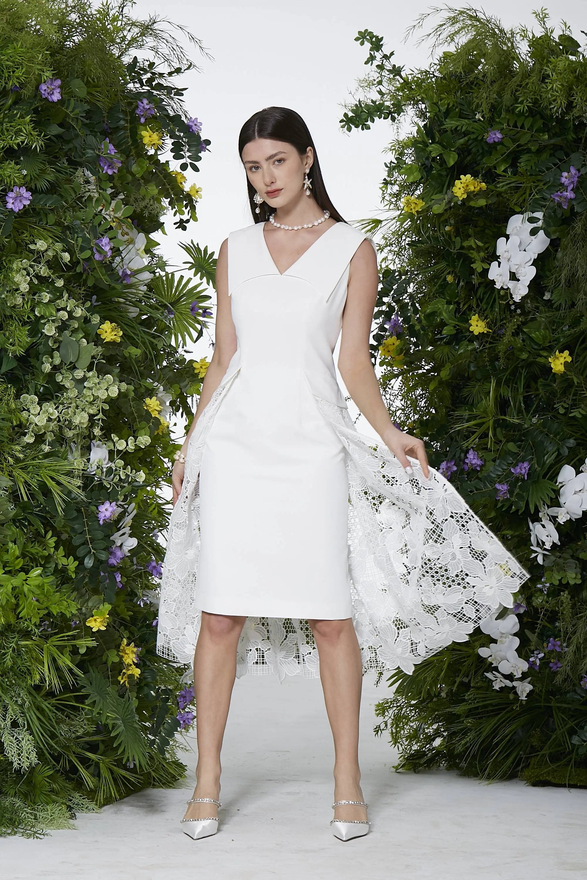 Elegant temperament lapel pleated sleeveless dress double V-neck simple waist hide meat thin A-line pleated vest dress ULA