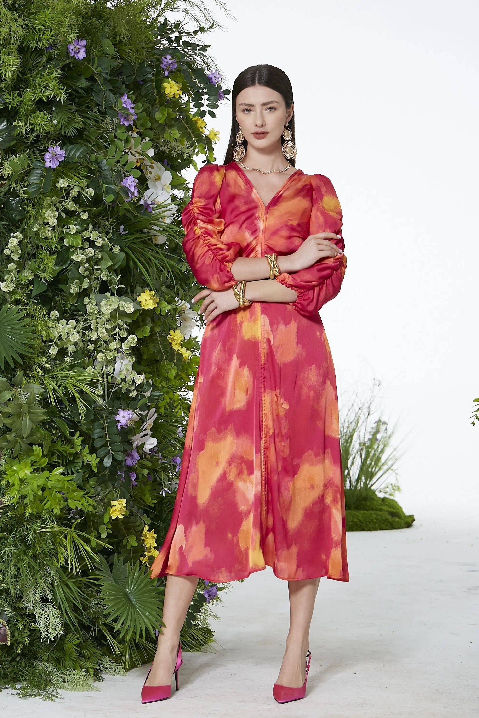 Women's Spring and Summer Sense of Design Dyed Dess with V-neck and waist ULA