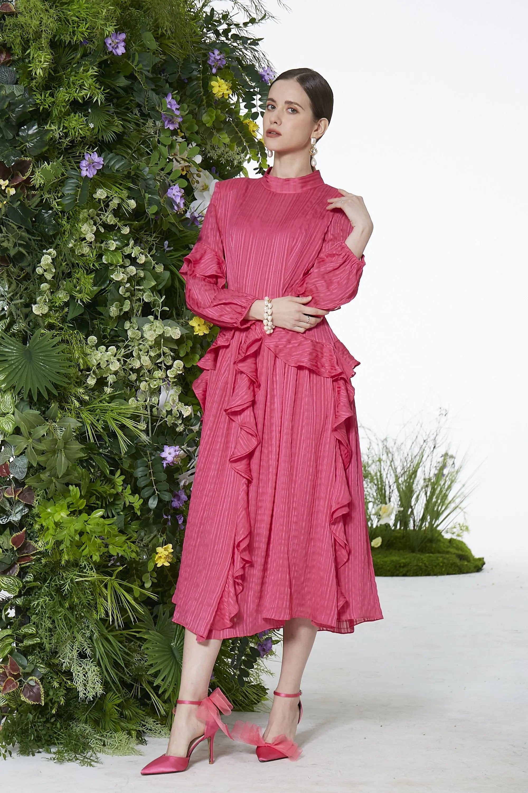 French Long-sleeved Pleated Waist-revealing Elegant Long Dress ULA