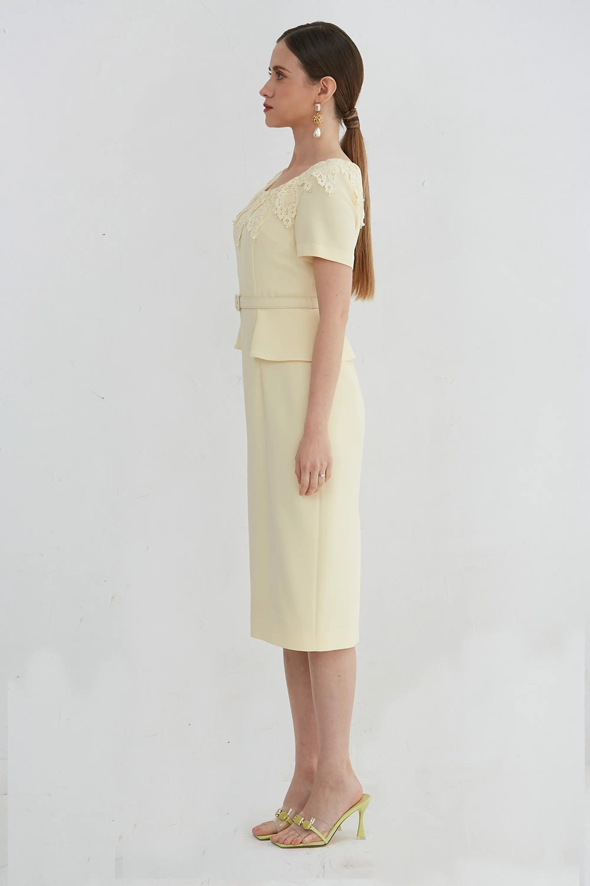 Women’s Summer Milky Yellow Lace Temperament Dress ULA