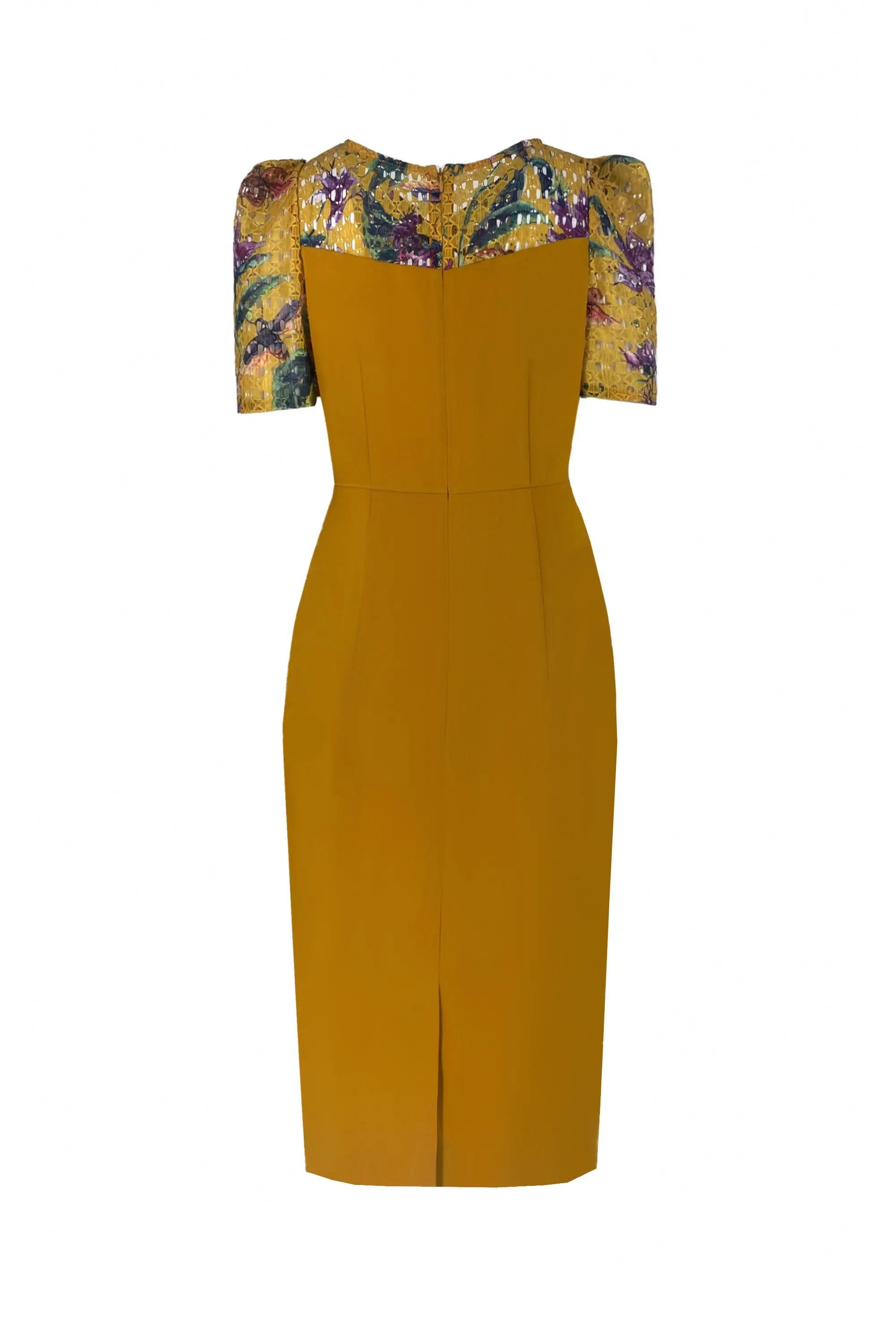 This year's fashion trend is beautiful sets for women with a sense of luxury. Celebrity bottomed dresses, double-sided coats, two-piece sets ULA