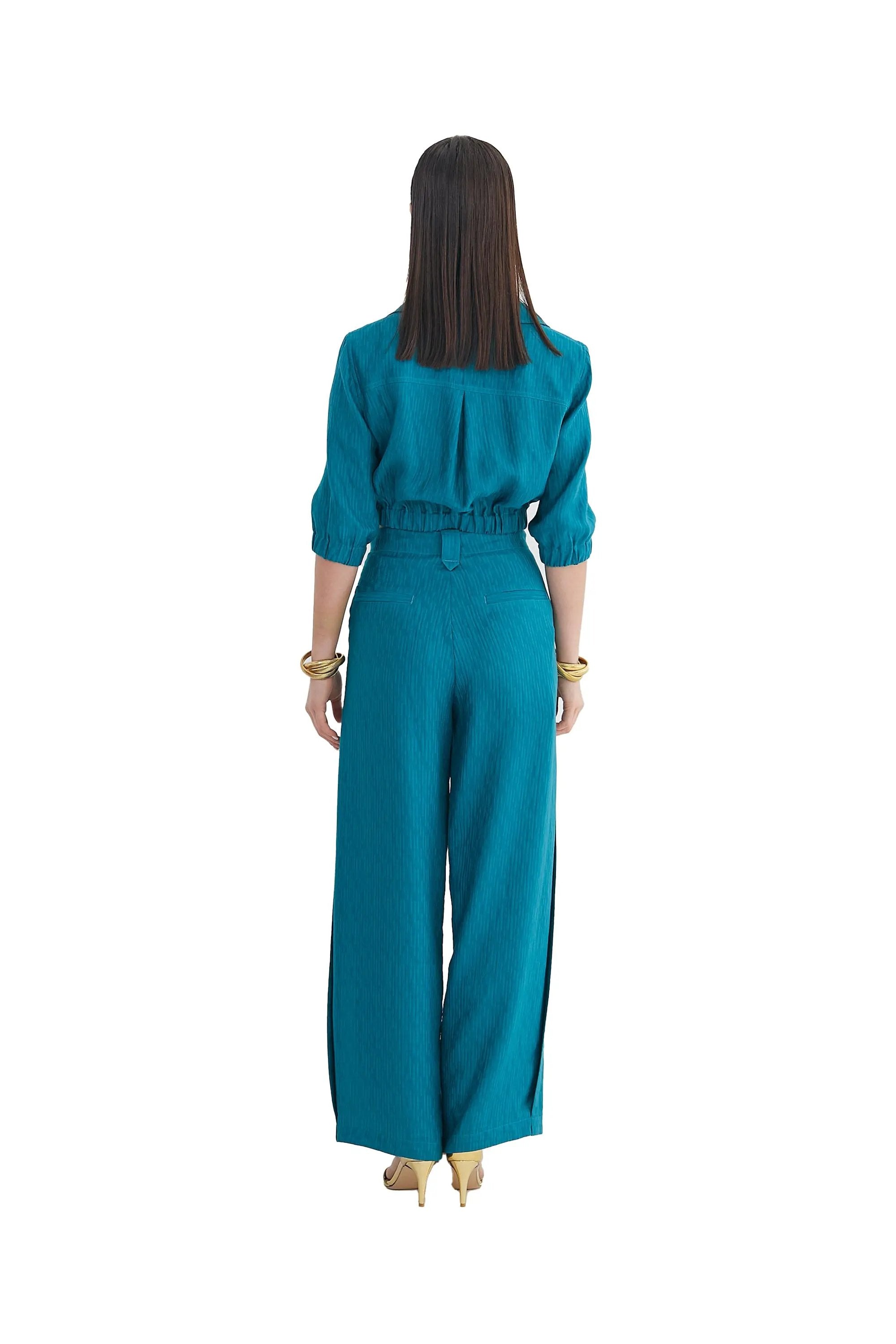 Ladies' V-neck Waist Cinching And Exposed Navel Fashionable and Elegant Set ULA