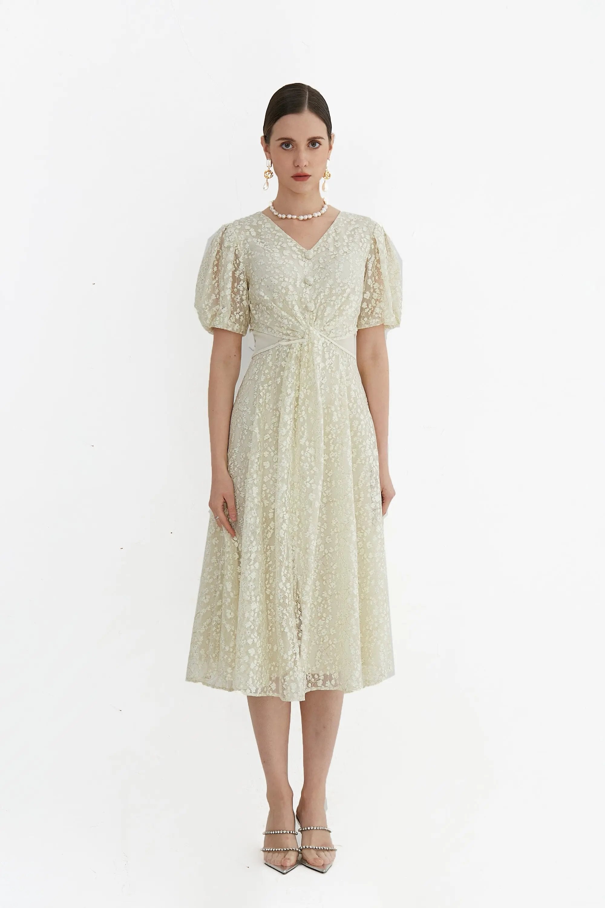 Ladies' Summer Gentle and Simple Lace V-neck Waist Cinched Dress ULA