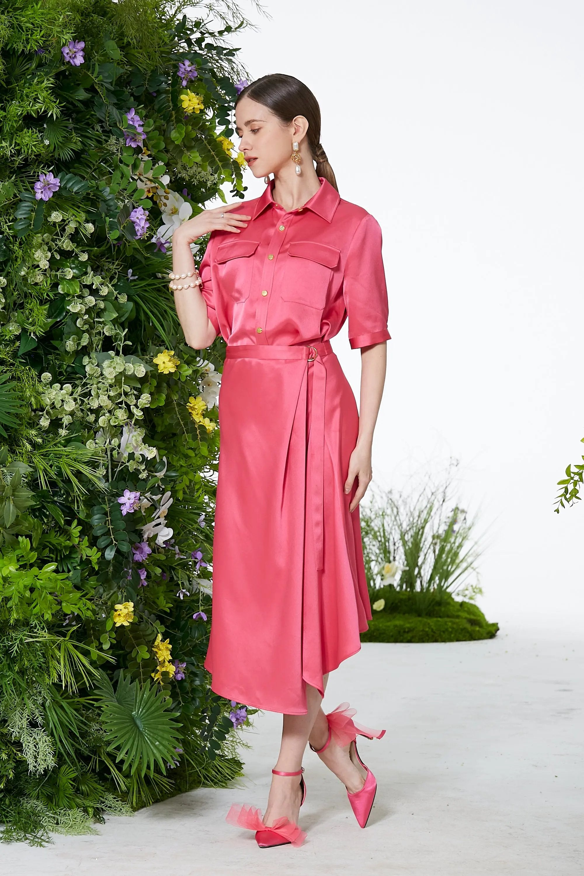 Ladies' Spring and Summer V-neck Belt Versatile Dess with Temperament ULA