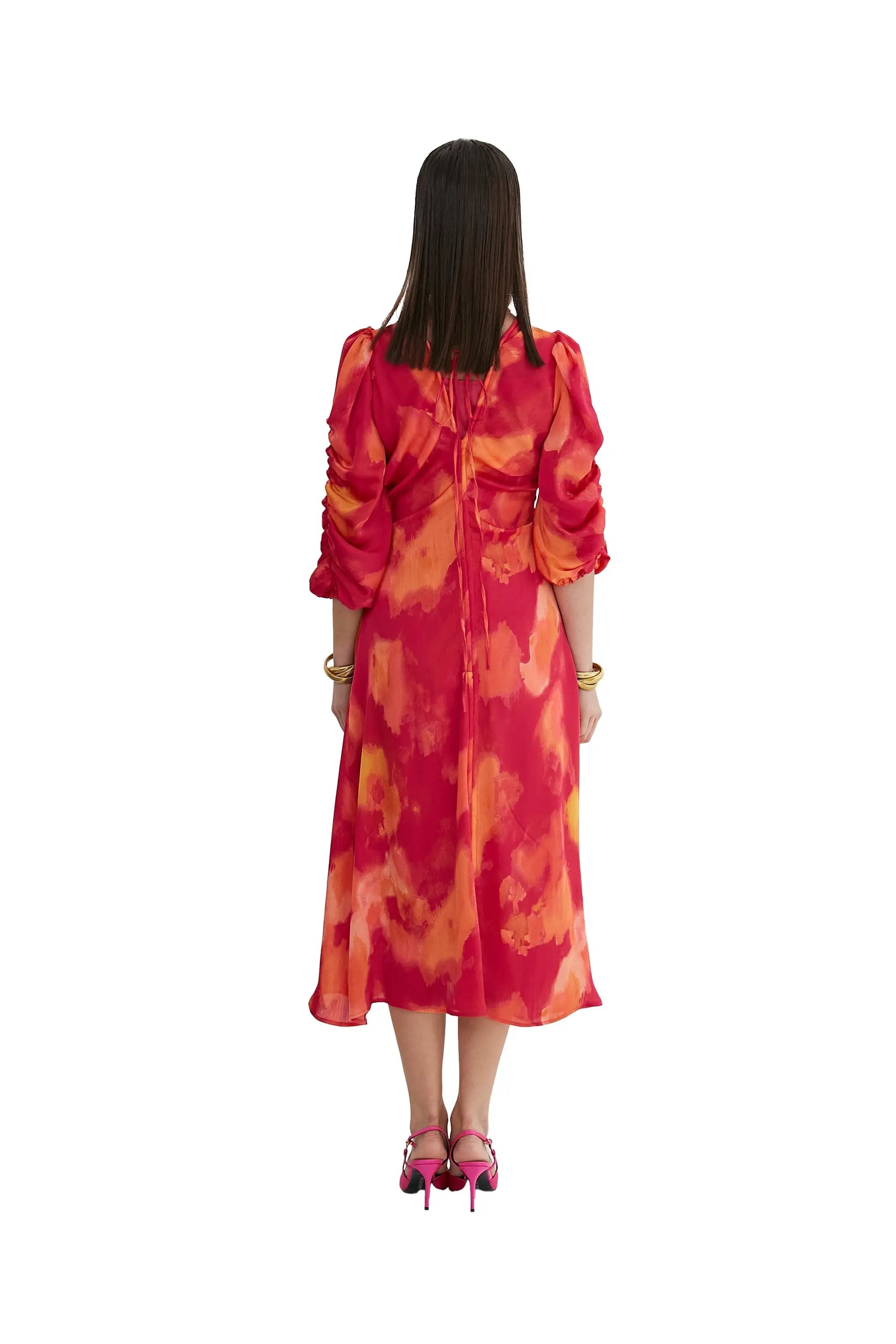 Women's Spring and Summer Sense of Design Dyed Dess with V-neck and waist ULA